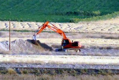 PYD, sınırda hendek kazmaya başladı!
