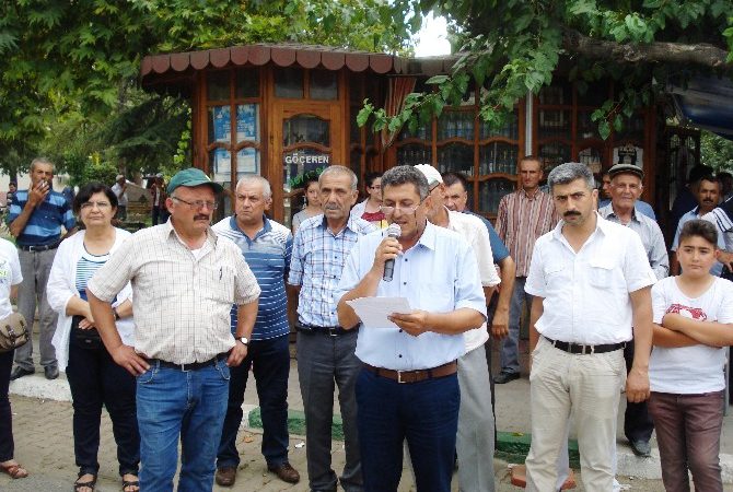 Sarıgöl Eğitim-Sen Şubesi düzenlediği basın açıklamasıyla Şanlıurfa’nın Suruç ilçesinde 32