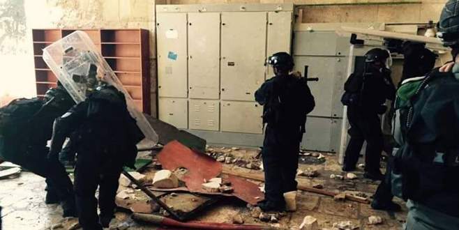 İsrail polisi Mescid-i Aksa’da ateş açtı
