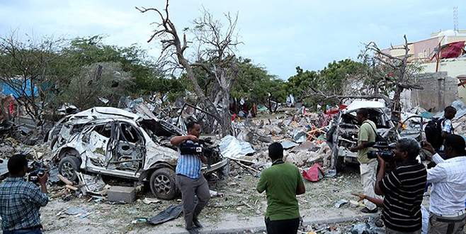 Otele bombalı saldırı: 10 ölü