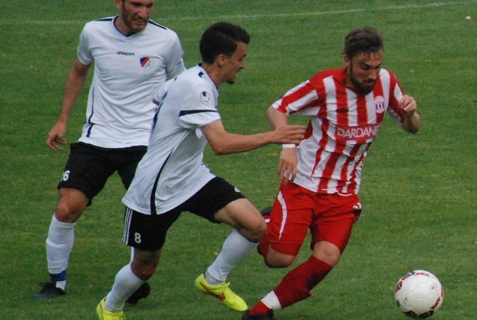 Dardanelspor, Ankara’da İlk Hazırlık Maçında Berabere Kaldı Çanakkale Dardanelspor Kızılcahamam’da oynadığı hazırlık karşılaşmasında Düzcespor ile 1-1 berabere