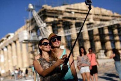 Yunanistan hala tatilcinin gözdesi