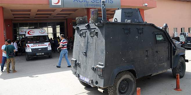 Cizre’de polise bombalı saldırı: 1’i polis 3 yaralı