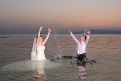 Gelin ve damat sıcaktan bunalınca…