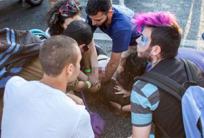 Eşcinsel yürüyüşünde bıçaklı saldırı: 6 yaralı