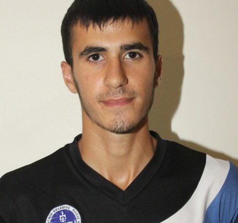 Kocaeli Büyükşehir Belediyesi Kağıtspor kulübü çoklu branşlar (dekatlon) sporcusu Ramazan