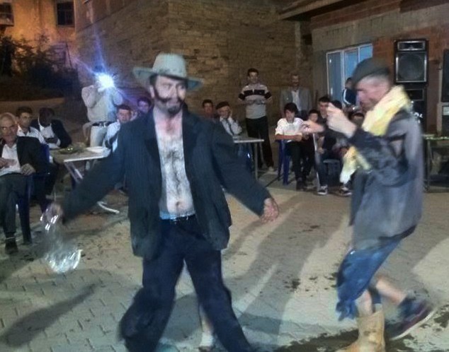 Muhtar Nevzat Güner: Örf Ve Adetlerimizin Gelecek Nesillere Aktarılmalı Çok Önemli