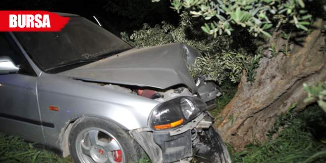 Kontrolden çıkan araç böyle durabildi!