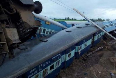 Tren faciası: En az 24 ölü