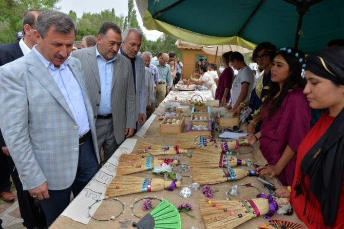 Kütahya’da ’Antik Çağ Pazarı’