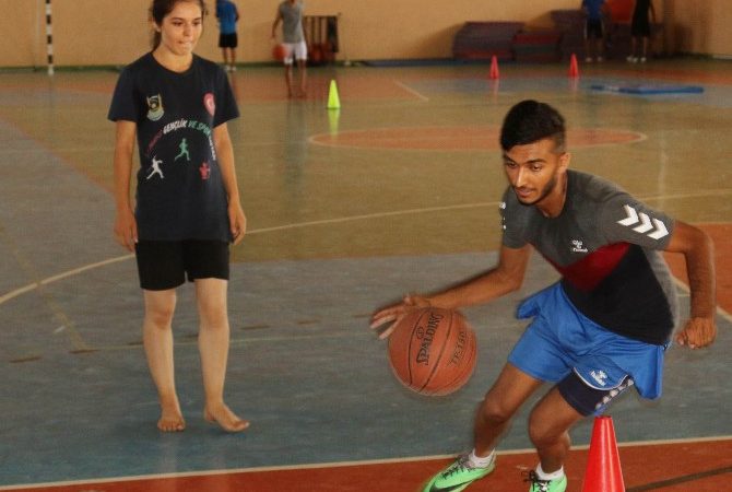 Büyükşehir, Gençleri Besyo’ya Hazırlıyor Şanlıurfa Büyükşehir Belediyesi, Beden Eğitimimi ve Spor Yüksek Okulu’na (BESYO)