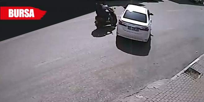 U dönüşü yapan araca çarptı