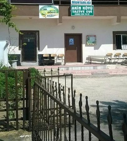 Aksaray merkeze bağlı Akin köyünde yapımı tamamlanan taziye evi hizmete