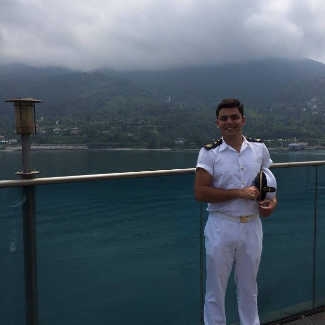 Yolcusu Olduğu Geminin Kaptan Adayı