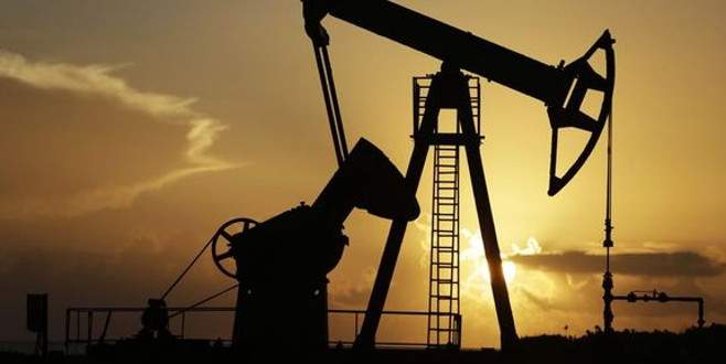 Petrolde satış baskısı devam ediyor