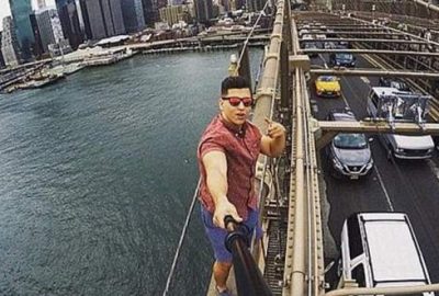 Selfie tutkusu başına bela oldu