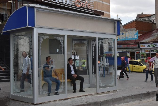 Erzurum Büyükşehir Belediyesi’nin toplu ulaşım ağındaki kalite standartlarını gösteren hizmetlerden