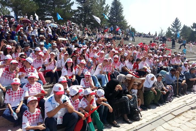 Kütahya’nın Gediz ilçesinden 180 genç, 30 Ağustos Zafer Bayramı’nda yapılacak