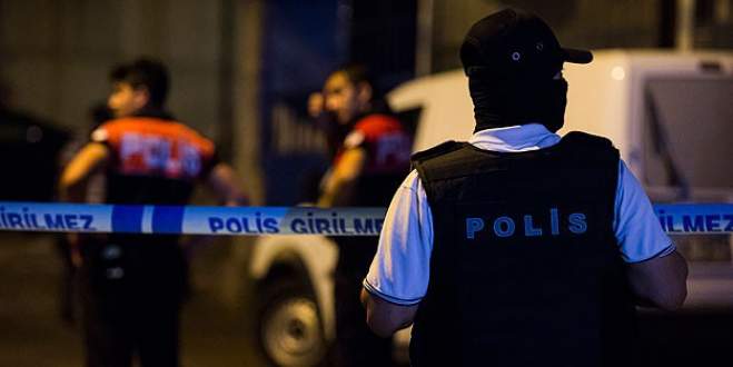 AK Parti il binasına bombalı saldırı