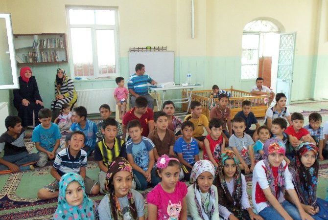 Yeşilyurt Gedik Camii’nde Öğrencilere Bisiklet Hediye Edildi Yaz dönemi Kur’an kurslarında sona gelindi. Yeşilyurt Gedik Camii’nde de