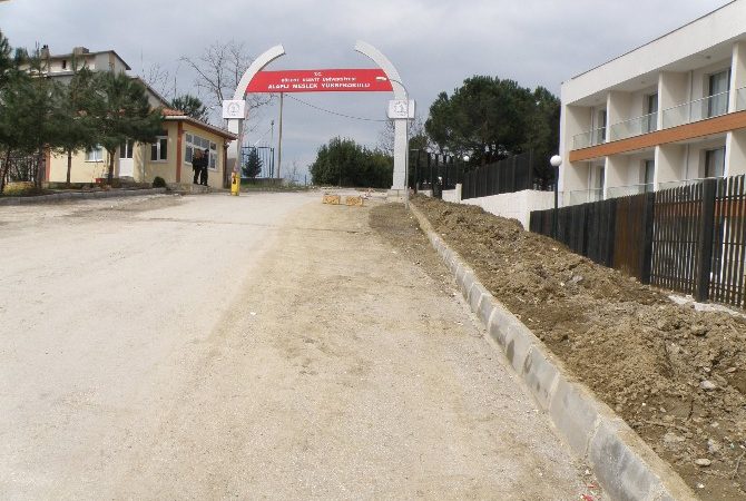 Bülent Ecevit Üniversitesi Alaplı Meslek Yüksekokulu (MYO)’nun bulunduğu kampüsünü yeniden