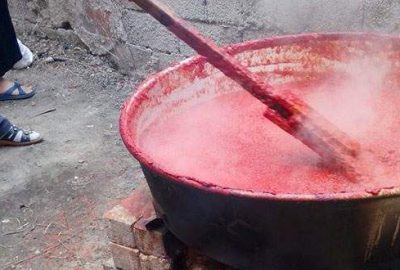 Kestel’de ev salçası yapımına başlandı