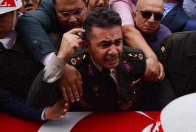 Yarbay hakkında çifte inceleme