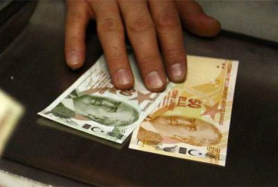 Bursa’da dolandırıcılar 1 verip 5 aldı