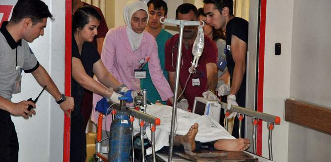 Karşıdan karşıya geçerken otomobil çarptı!