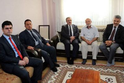 Vali Karaloğlu’ndan şehit evine ziyaret