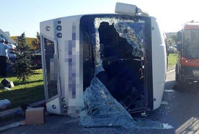 İşçi servisine TIR çarptı: 16 yaralı