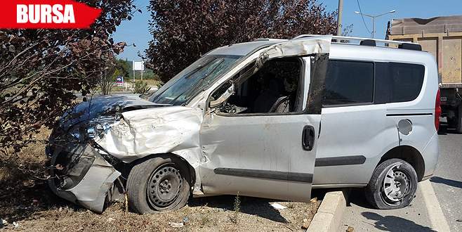 Cenazeye giderken kaza yaptılar