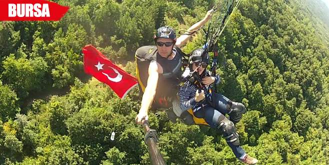 300 metre yükseklikte bayrak açtılar