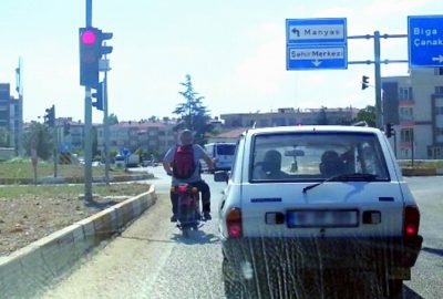 Kasksız Sürdüğü Motosiklet İle Ölüme Davetiye Çıkarttı