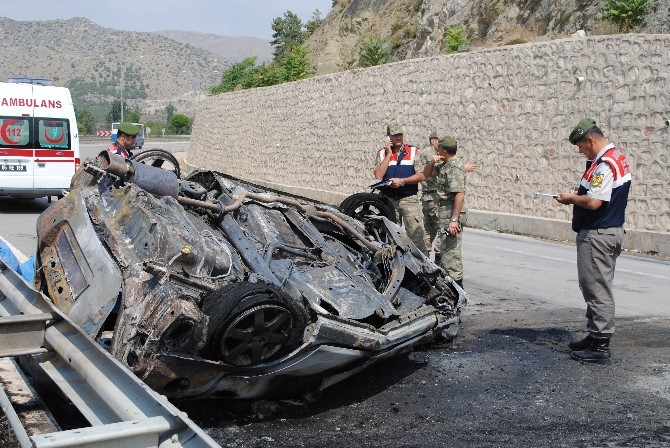 Yanan Araçta Can Verdi