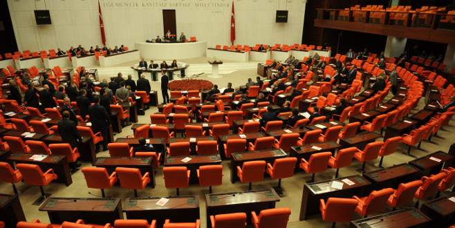 AK Parti Meclis’i olağanüstü toplantıya çağırdı