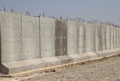 Sınıra 3 metrelik beton duvar