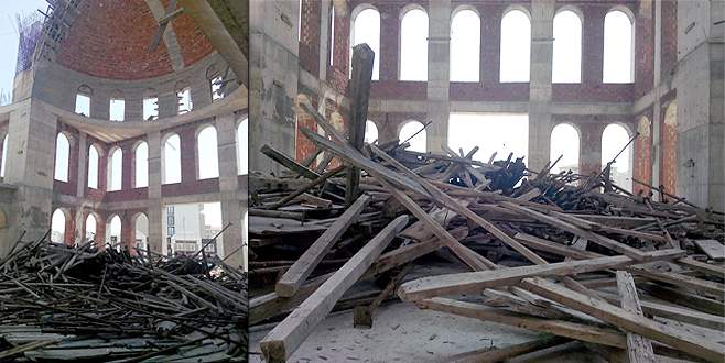 Cami iskelesi yıkıldı