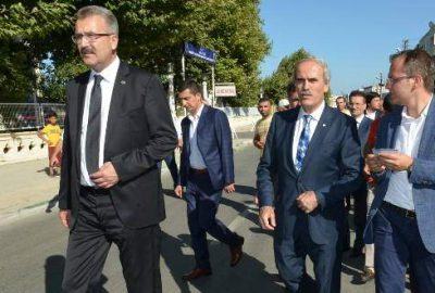 Büyükşehir’in gücü Karacabey’e yaradı