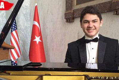 Müziğin dahisi bir kez daha mevzuata takıldı