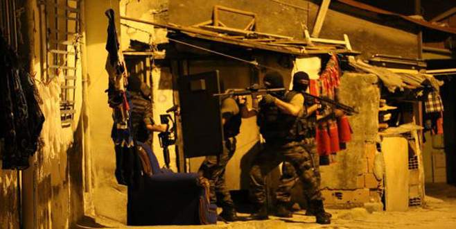 İstanbul’da şafak operasyonu!