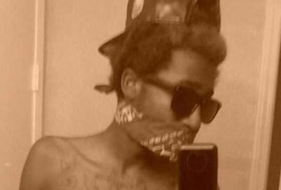 Silahla selfie çekerken kendini vurdu