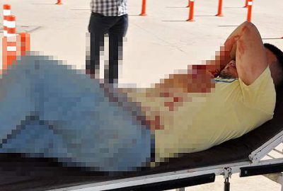 Çarptığı otomobilin sürücüsünü bıçakladı