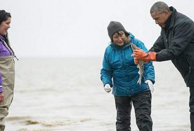Balıkçı köyünü ziyaret etti