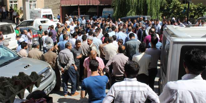 PKK yol kesti: 1 ölü, 1 yaralı