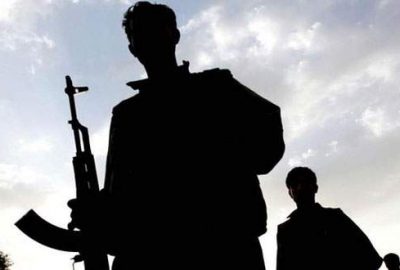 Polis aracına roketatarlı saldırı: 1 polis yaralı