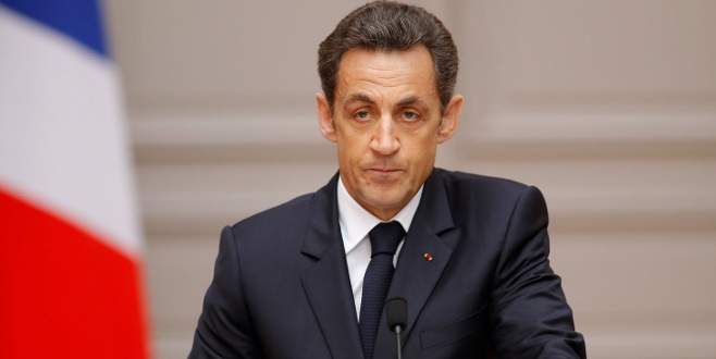 Sarkozy beraat etti