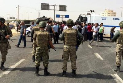 Demirtaş’ın konvoyu durduruldu