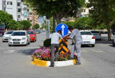 Alanya’da Trafik Levhaları Takılıyor