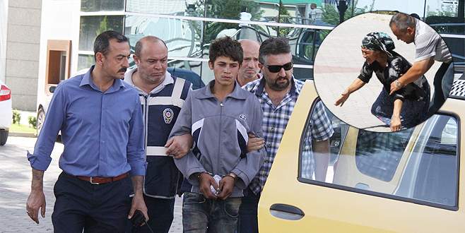 Tutuklanan gencin gözyaşları